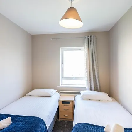 Riverside Townhouse בית נופש *